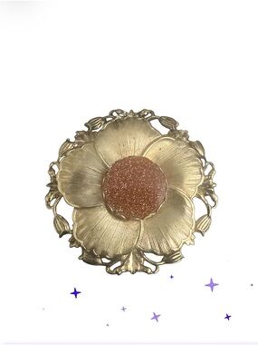 Gold Flower Brooch with Peach Druzy Center